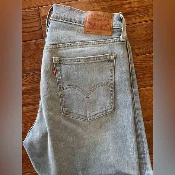 Levi's Jeans High Waist Straight Leg Light Blue Wash Size 29 - Picture 7 of 16